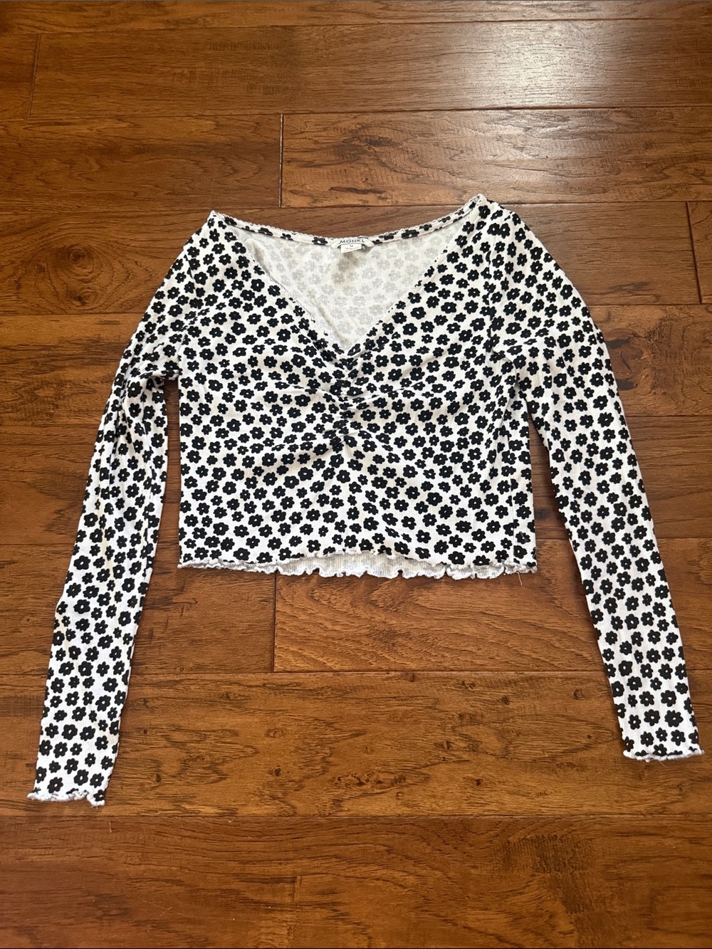 monki floral long sleeve cropped shirt
